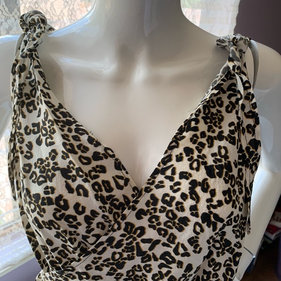 Beach Riot Romper - Picture 6 of 8